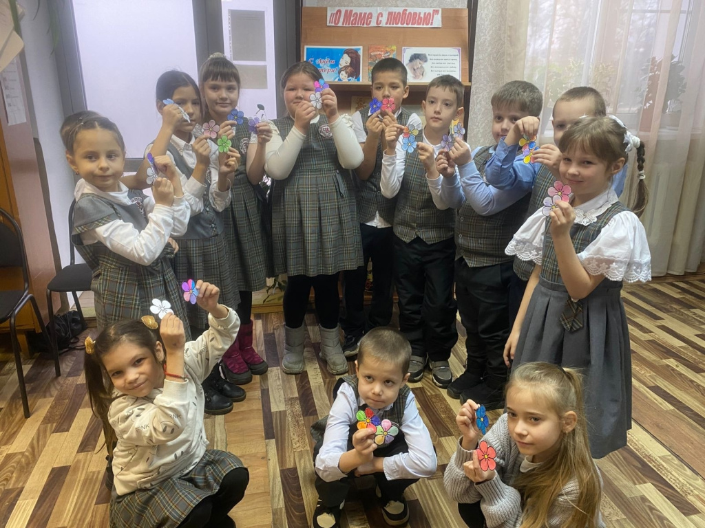 ФОТО день матери.jpg